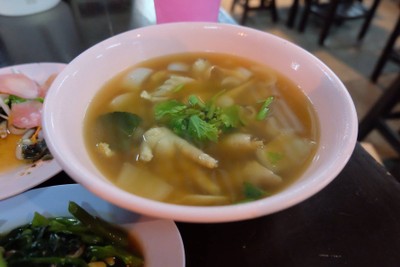 ซุปเปอร์ขาไก่น้ำดำ