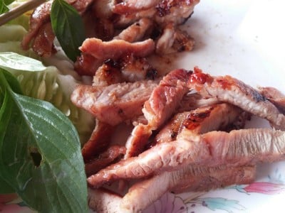 หมูย่าง