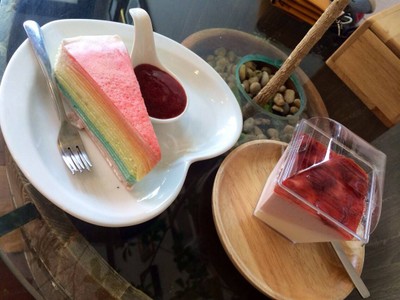 อาหาร หรือ เครื่องดื่ม