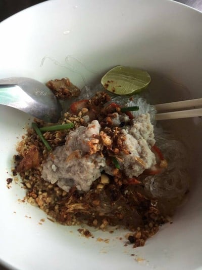 ก๋วยเตี๋ยวหมูตำลึง(ห้วยยาง)