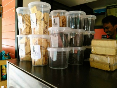 อาหาร หรือ เครื่องดื่ม