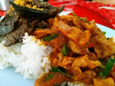 เมนูของร้าน น้องมายอาหารตามสั่ง