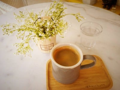 เมนูของร้าน Cafe De Corner หมู่บ้านธนินทร