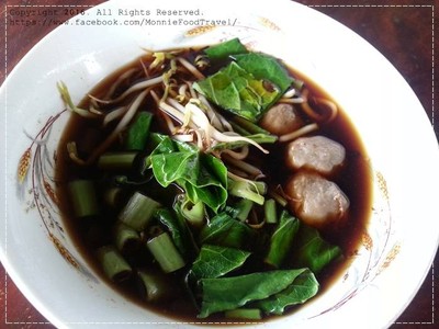 ก๋วยเตี๋ยวไก่