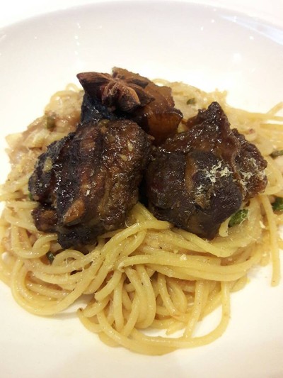 สปาเก็ตตี้ผัดกะปิหมูฮ้อง