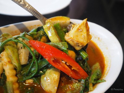 แกงแคไก่นา