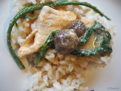 แกงคั่วเห็ดถอบ