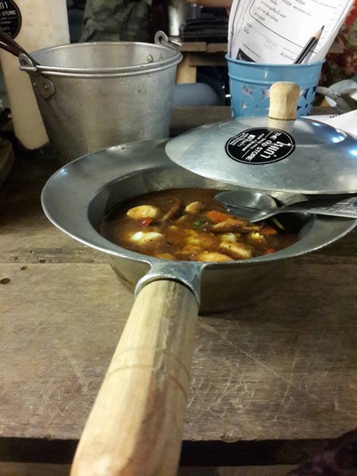 หมี่กระทะร้อน