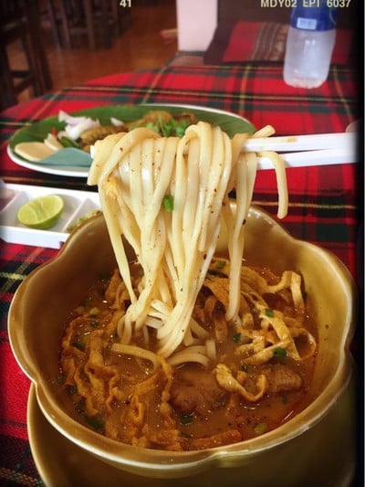 ข้าวซอยไก่
