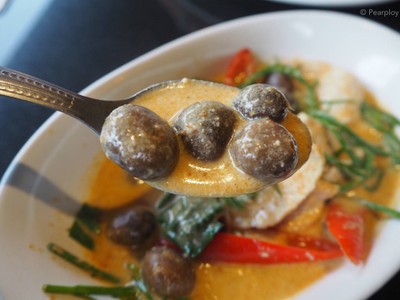 แกงคั่วเห็ดถอบ