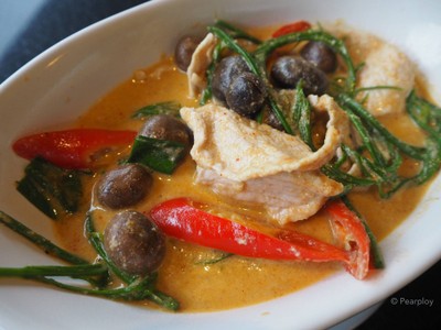 แกงคั่วเห็ดถอบ