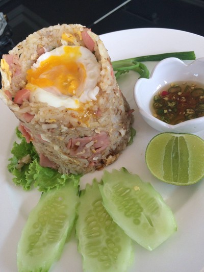 ข้าวผัดลาวา