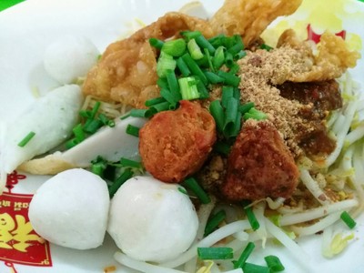 หมี่เหลืองแห้งต้มยำ