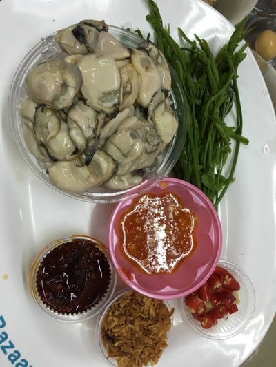 หมูทอดเจียงฮาย ตลาดเช้ายูดีทาวน์