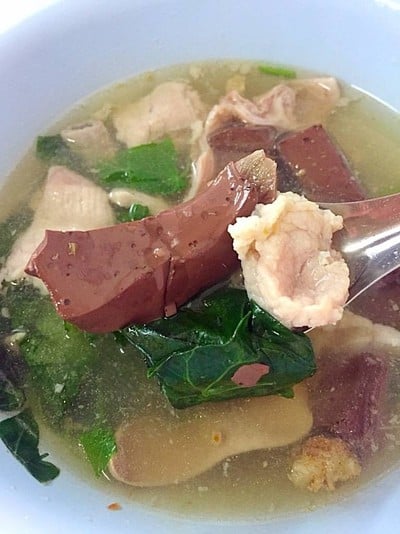 เมนูของร้าน เกาเหลาเลือดหมูเจ้ตุ๊ก สามชัย