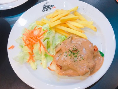 สเต็กอกไก่ซอสพริกไทยดำ