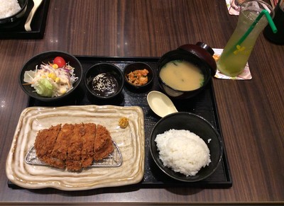Fried pork cutlet
