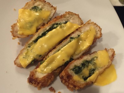 ไก่ทอดสอดไส้ชีส