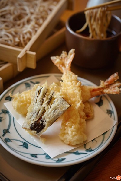 Cold Noodles with Assorted Tempura