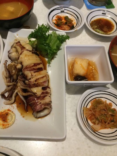 ชุดปลาหมึกย่างซีอิ๊ว