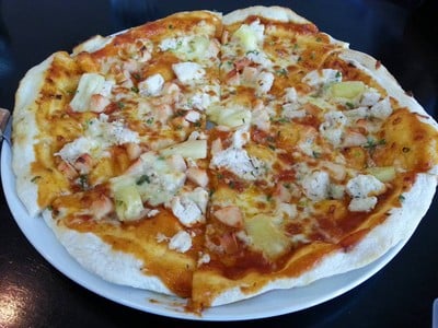 พิซซ่าแป้งบางกรอบ