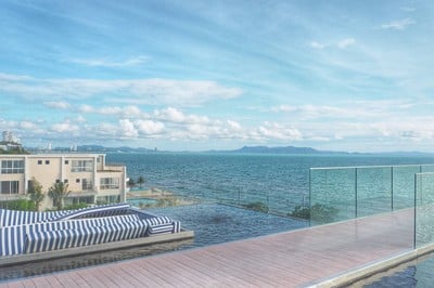 The Deck Veranda Resort Pattaya