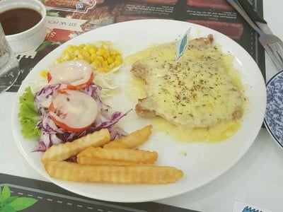 สเต็กหมูอบชีส