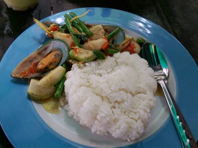 ข้าวหอยแมลงภู่ผัดฉ่า