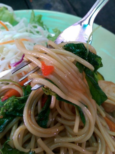 สปาเกตตี้ผัดขี้เมาปลา