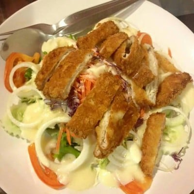 สลัดปลาทิพย์
