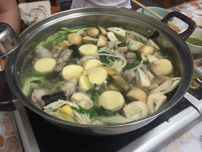 อาหาร หรือ เครื่องดื่ม