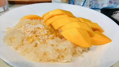 ข้าวเหนียวมะม่วง เจ้าของร้านทำเอง