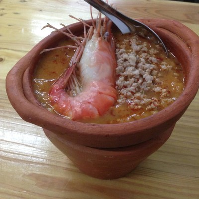 โจ๊กต้มยำ ใส่กุ้งแม่น้ำตัวเบ้อเริ่ม