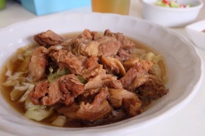 บะหมี่เนื้อตุ๋น