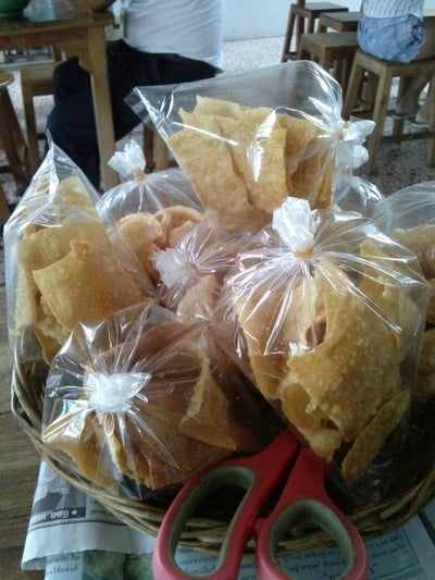 เกี๊ยวกรอบ แค๊ปหมู