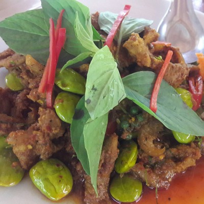 อาหาร หรือ เครื่องดื่ม