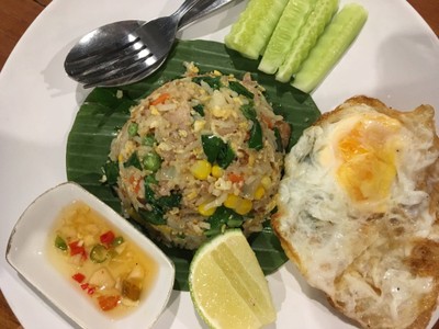 ข้าวผัดหมู+ไข่ดาว