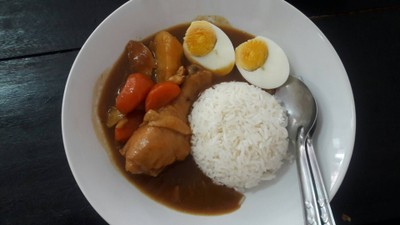 ข้าวแกงกระหรี่ไก่