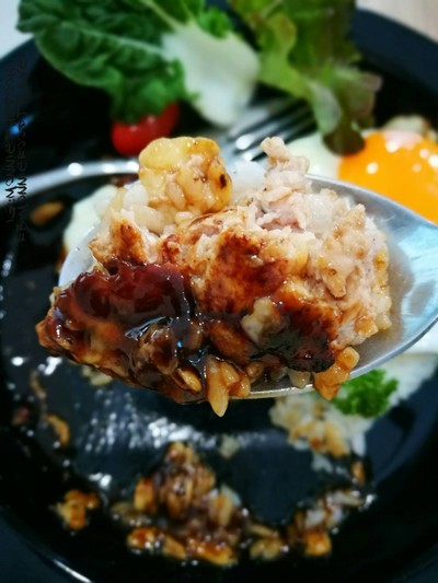 ข้าวหมูแฮมเบิร์ก