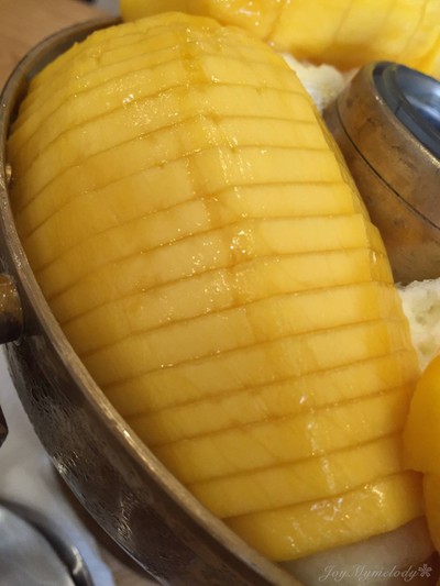 canary mango bingsu