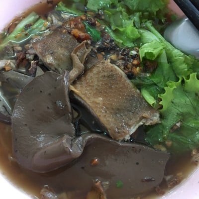 ก๋วยเตี๋ยวเป็ดตุ๋นโกรุทธิ์