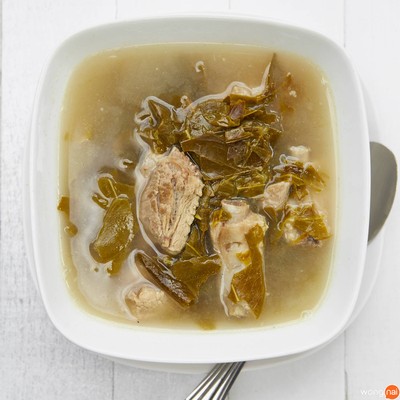 “ต้มกระดูกหมูใบชะม่วง” (130 บาท) 