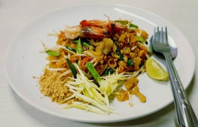 ผัดไทยอาปุ๊กุ้งสด (A PU PHAT THAI KUNG SOT RESTAURANT) ผัดไทยอาปุ๊กุ้งสด (A PU PHAT THAI KUNG SOT RESTAURANT)