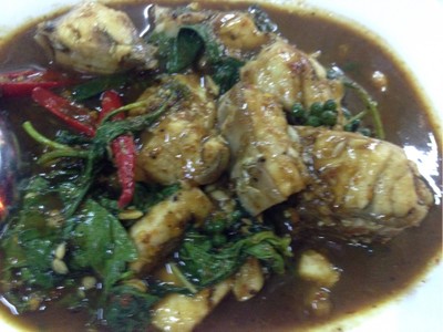 ปลากระพงผัดฉ่า