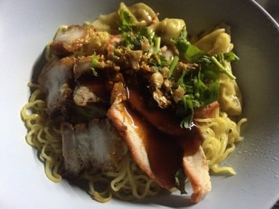 สหชัย บะหมี่เกี๊ยวหมูแดง หน้าปากซอยเทศบาลนิมิตรเหนือ 2 สหชัย บะหมี่เกี๊ยวหมูแดง หน้าปากซอยเทศบาลนิมิตรเหนือ 2