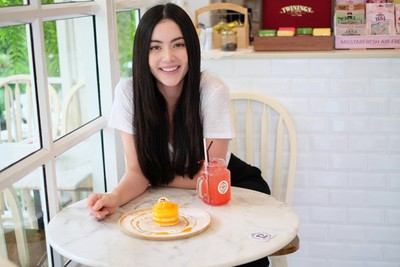 ใหม่ ดาวิกา