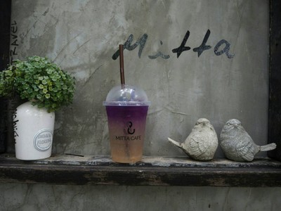 ลิ้นจี่อัญชันโซดา