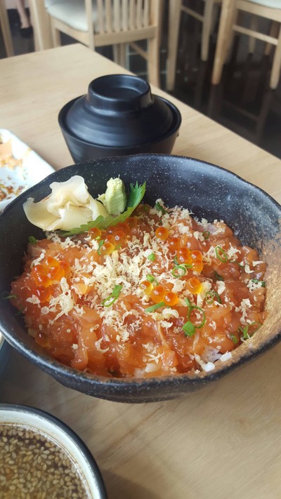 เมนูของร้าน Fin Sushi ฟิน ซูชิ เมญ่า
