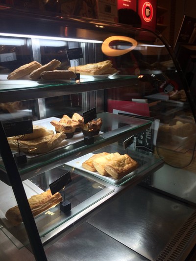 อาหาร หรือ เครื่องดื่ม