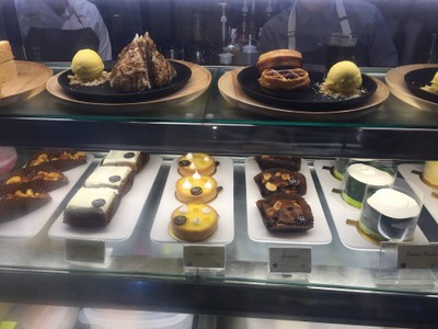 ตู้ขนม